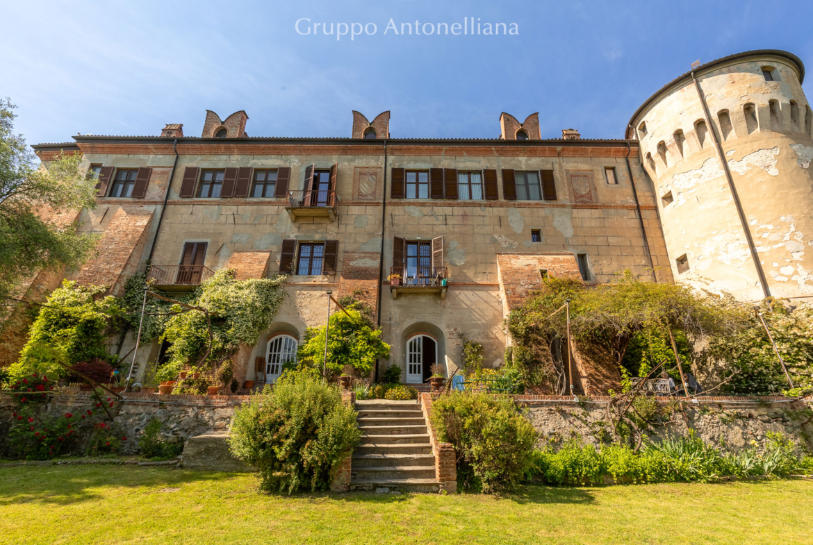 32-castelvecchio-40-esterno-4